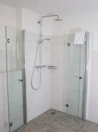 Sterdebuell Hotell *